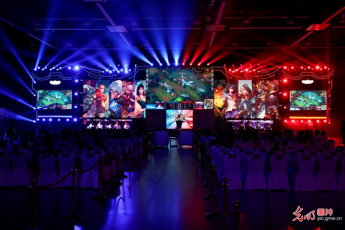 跟队记者透 跟队记者透