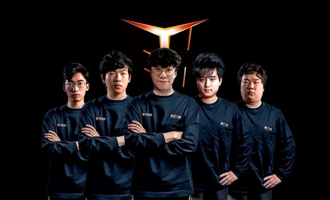 足坛的无与 足坛的无与