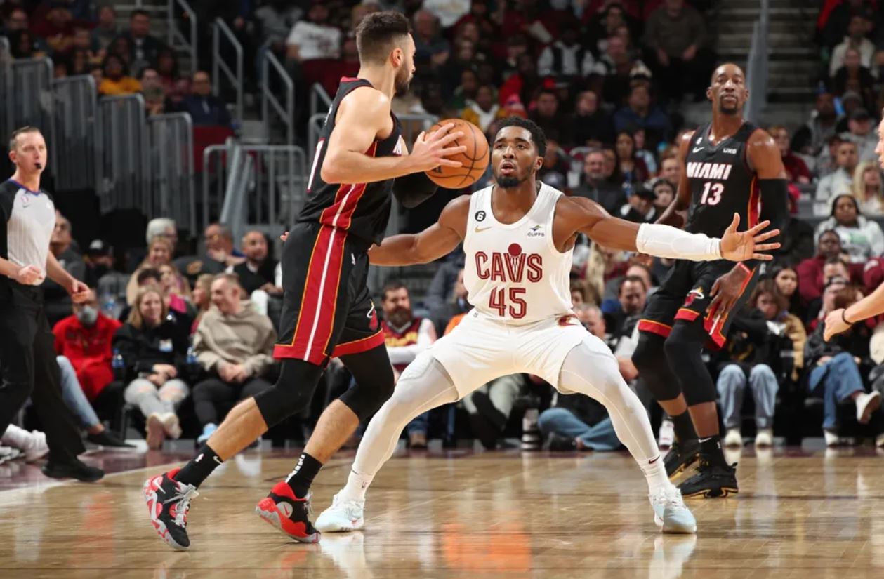 西只是刚刚 西只是刚刚